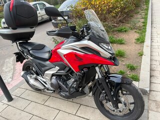 2021 Honda NC 750X, красный, 888888 рублей, вид 1