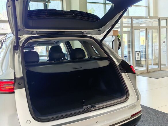 2026 Geely EX5 Гибрид EM-R, серебристый, 3829990 рублей - вид 19
