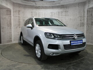 2010 Volkswagen Touareg II, серебристый, 1335000 рублей, вид 3