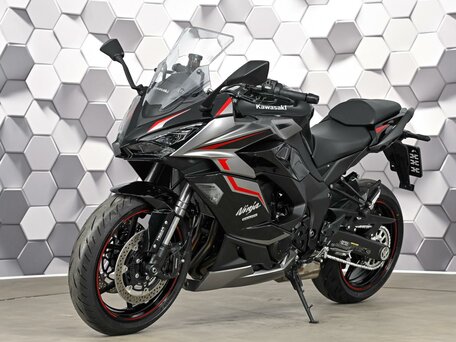 2024 Kawasaki Ninja 1000 SX, чёрный, 1479000 рублей, вид 2
