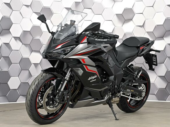 2024 Kawasaki Ninja 1000 SX, чёрный, 1479000 рублей - вид 1