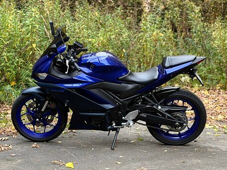 2023 Yamaha YZF-R3, синий, 570000 рублей, вид 4