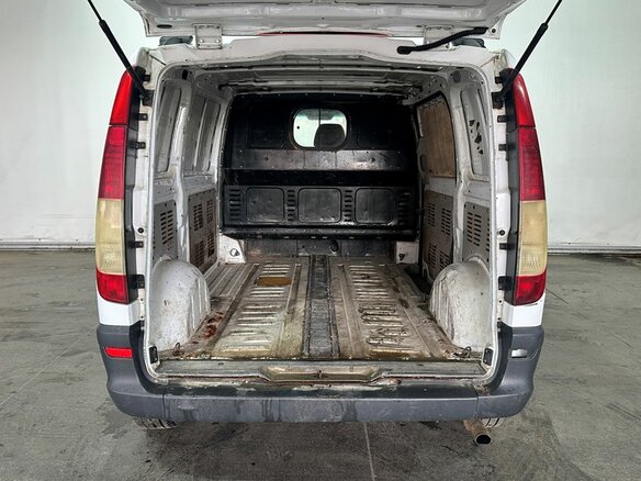 2006 Mercedes-Benz Vito II (W639), белый - вид 13