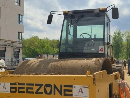 2024 Другие Неизвестна (строительные), жёлтый, 4000000 рублей, вид 2