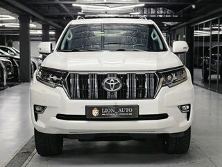 2020 Toyota Land Cruiser Prado 150 Series Рестайлинг 3, белый, 6350000 рублей, вид 2