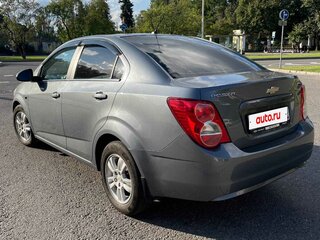 2015 Chevrolet Aveo II, серый, 950000 рублей, вид 3