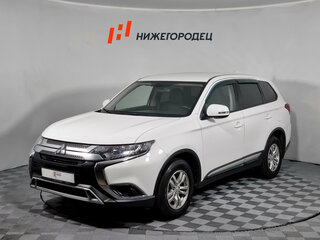 2019 Mitsubishi Outlander III Рестайлинг 3, белый, 1879000 рублей, вид 1