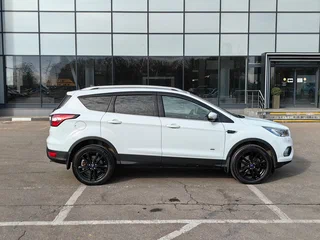 2019 Ford Kuga II Рестайлинг, белый, 1425000 рублей, вид 5