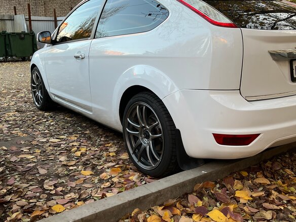 2010 Ford Focus II Рестайлинг, белый, 420000 рублей - вид 5