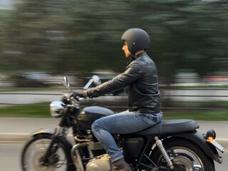 2010 Triumph Bonneville T100, чёрный, 590000 рублей, вид 4