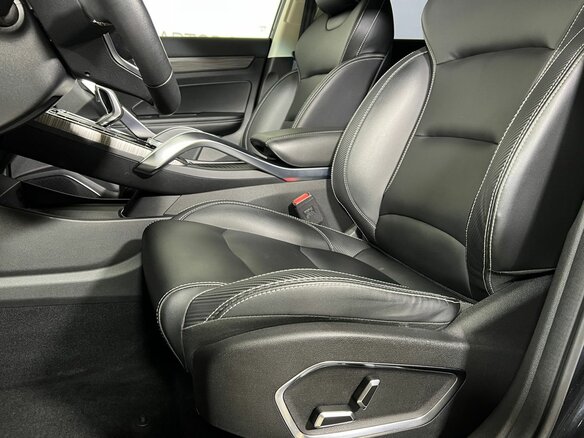 2022 Geely Atlas Pro, чёрный - вид 16