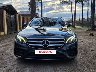 2016 Mercedes-Benz E-Класс 200 V (W213, S213, C238), чёрный, 2400000 рублей, вид 2