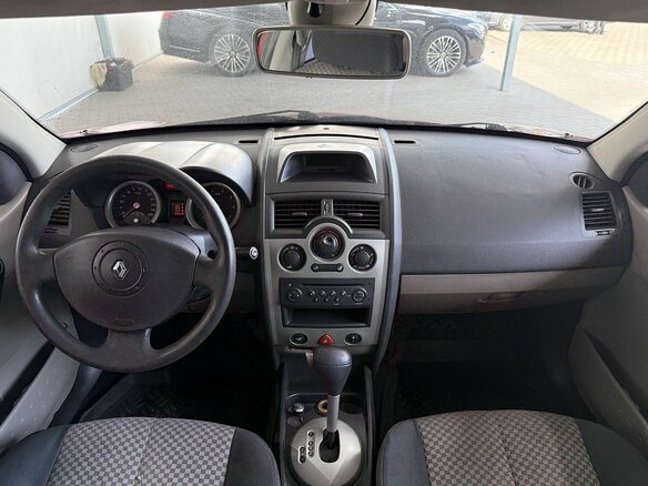 2005 Renault Megane II, красный - вид 9
