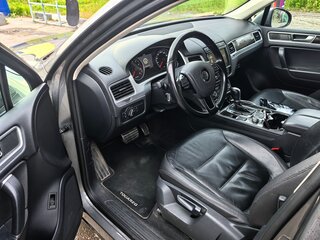 2014 Volkswagen Touareg II Рестайлинг, серый, 2150000 рублей, вид 5