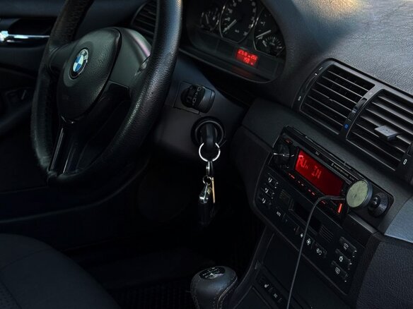 2004 BMW 3 серии 318i IV (E46) Рестайлинг, чёрный, 690000 рублей - вид 6