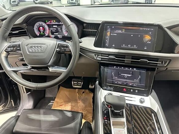 2026 Audi Q6 40 TFSI, чёрный - вид 14