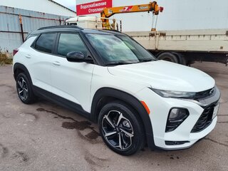 2021 Chevrolet TrailBlazer III, белый, 2200000 рублей, вид 2