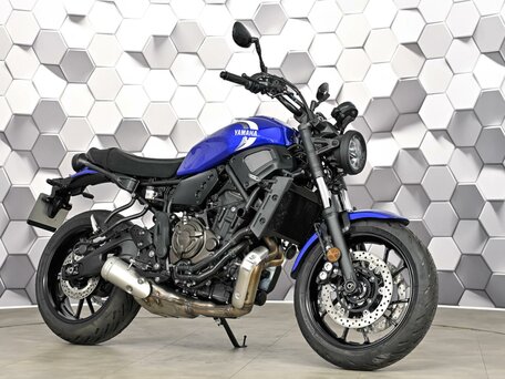 2026 Yamaha XSR700, синий, 999000 рублей, вид 1