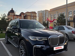 2021 BMW X7 40i I (G07), серый, 9400000 рублей, вид 1