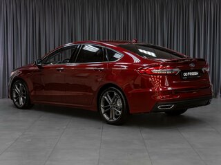 2019 Ford Fusion (North America) II Рестайлинг, красный, 1779000 рублей, вид 2