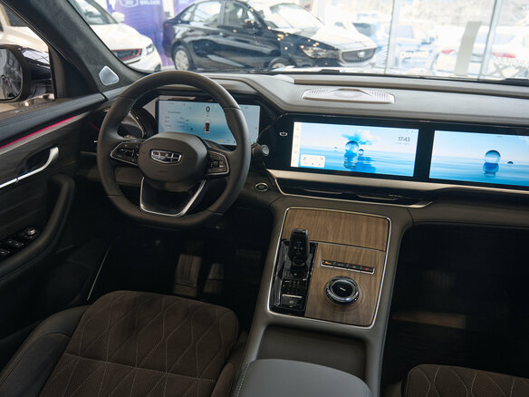 2026 Geely Monjaro I, чёрный, 4954990 рублей - вид 32