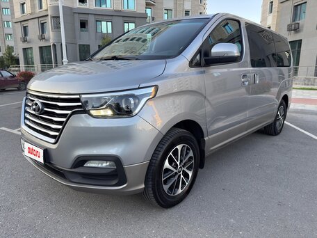 2020 Hyundai Grand Starex I Рестайлинг 2, серый, 2890000 рублей, вид 1