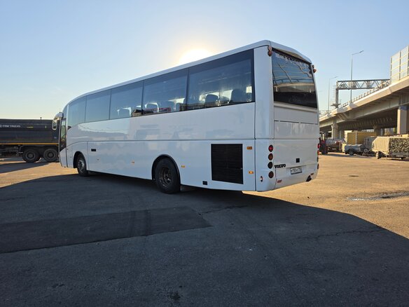 2000 Volvo B12 Series, белый, 3250000 рублей - вид 5