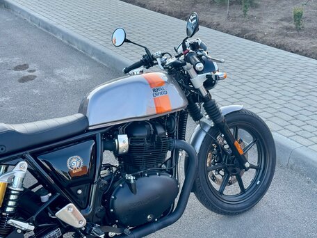 2024 Royal Enfield Continental GT, серебристый, 555000 рублей, вид 5