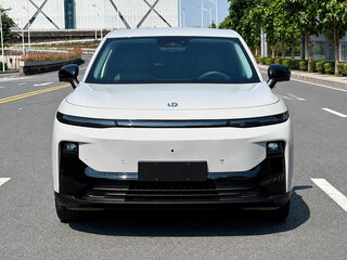 2026 Leapmotor B10, белый, 2830000 рублей, вид 2