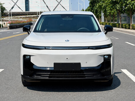 2026 Leapmotor B10, белый, 2830000 рублей, вид 2