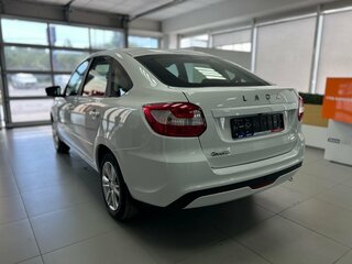 2026 Lada (ВАЗ) Granta I Рестайлинг, белый, 1248000 рублей, вид 5