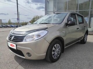 2010 Renault Sandero I, бежевый, 465000 рублей, вид 2