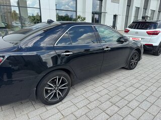 2016 Toyota Camry VII (XV50) Рестайлинг, чёрный, 1800000 рублей, вид 3