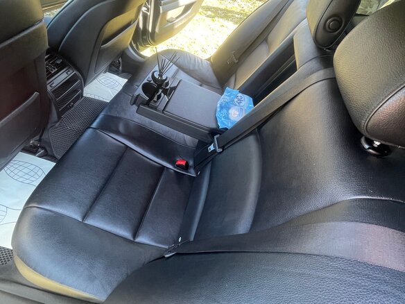 2010 BMW 5 серии 523i VI (F10/F11/F07), чёрный, 1650000 рублей - вид 7