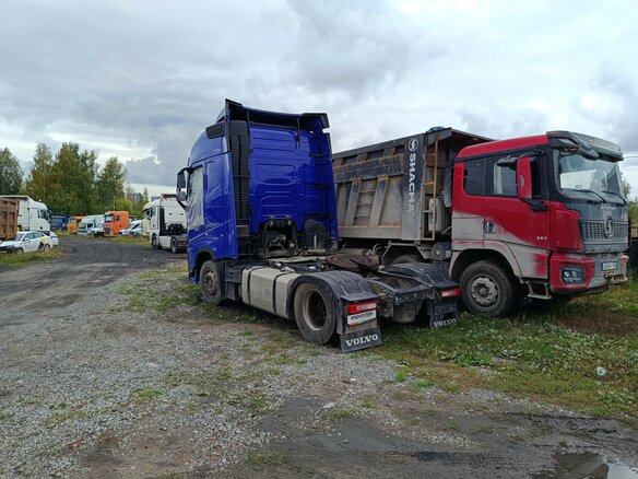 2022 Volvo FH, синий, 7529400 рублей - вид 6