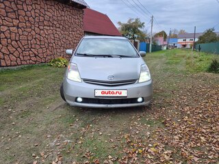 2004 Toyota Prius II (XW20), серебристый, 495000 рублей, вид 1