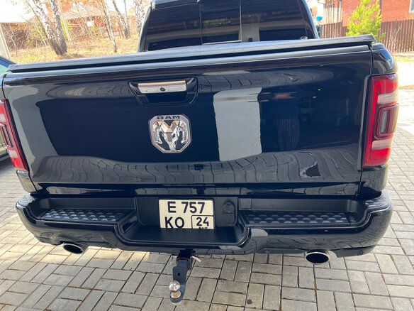 2020 Ram 1500 Crew Cab V, чёрный, 6600000 рублей - вид 9