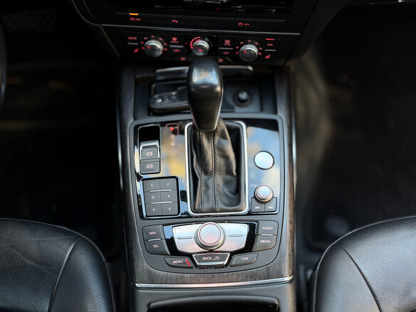 2017 Audi A6 IV (C7) Рестайлинг, чёрный - вид 15