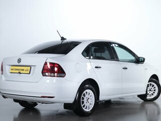 2019 Volkswagen Polo V Рестайлинг, белый, 959000 рублей, вид 4