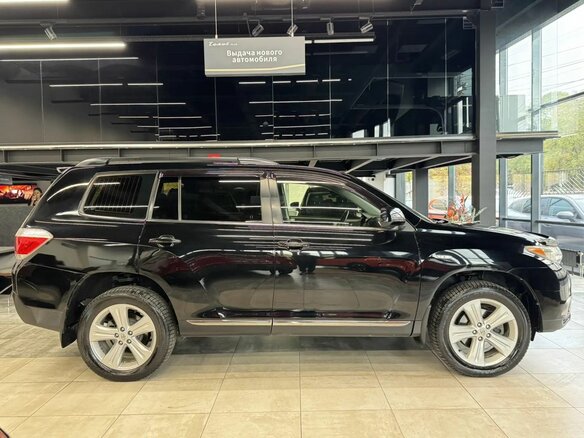 2013 Toyota Highlander II (XU40) Рестайлинг, чёрный, 1820000 рублей - вид 6