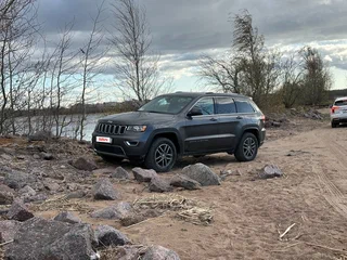 2018 Jeep Grand Cherokee IV (WK2) Рестайлинг, серый, 2890000 рублей, вид 2