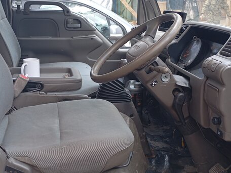1998 Nissan Atlas, белый, 550000 рублей, вид 4