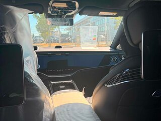 2026 Mercedes-Benz Maybach S-Класс 580 II (Z223) Рестайлинг, зелёный, 34500000 рублей, вид 3