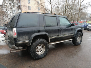 1998 Chevrolet Tahoe I, чёрный, 1700000 рублей, вид 2