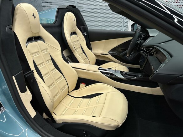 2026 Ferrari 12Cilindri Spider, зелёный, 71500000 рублей - вид 25