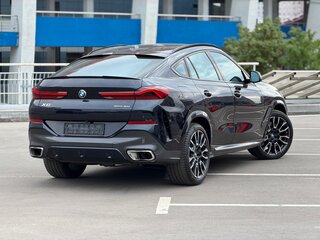2023 BMW X6 40i III (G06) Рестайлинг, чёрный, 11090000 рублей, вид 4