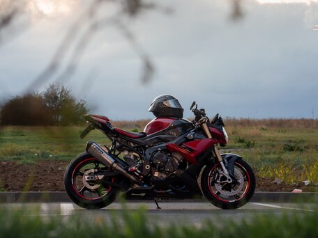 2024 BMW S 1000 R, красный, 1899999 рублей, вид 4