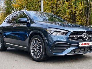 2020 Mercedes-Benz GLA 250 II (H247), синий, 3100000 рублей, вид 1