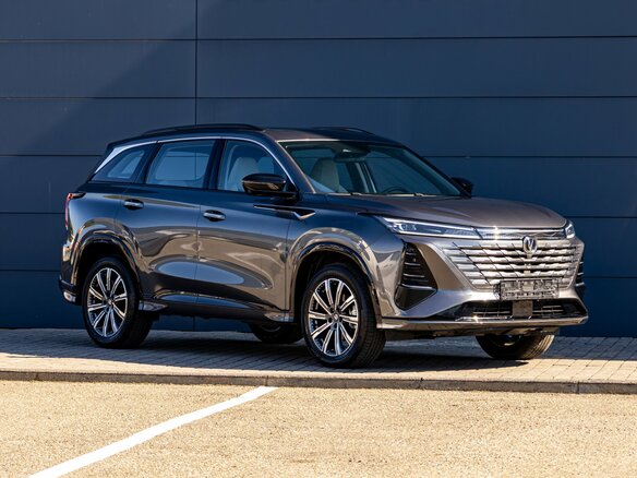 2024 Changan CS75 Plus III, серый, 2395000 рублей - вид 6