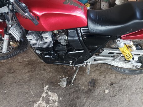 1993 Yamaha XJR400, красный, 150000 рублей, вид 1